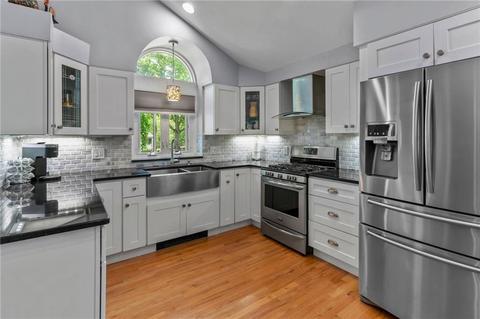 5 Rainbow Ct, Warwick, RI 02889 photo 7