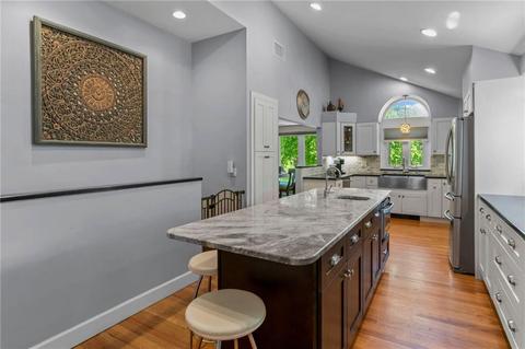 5 Rainbow Ct, Warwick, RI 02889 photo 6