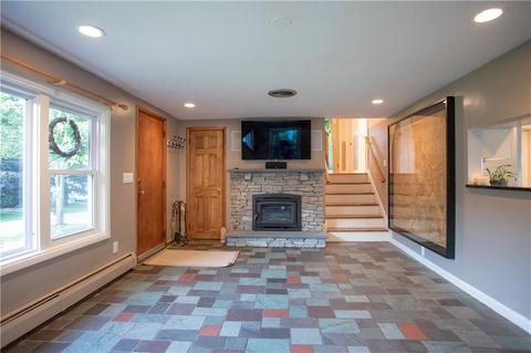 54 Shenandoah Rd, Warwick, RI 02886 photo 5