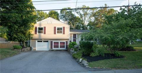 54 Shenandoah Rd, Warwick, RI 02886 photo 2