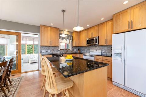 32 Kimball Ave, Westerly, RI 02891 photo 6