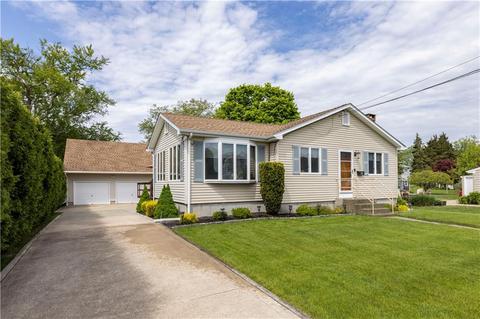 32 Kimball Ave, Westerly, RI 02891 photo 2