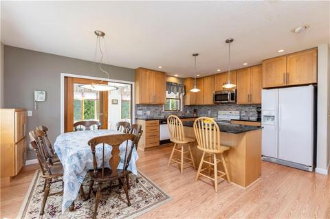 32 Kimball Ave, Westerly, RI 02891 photo 5