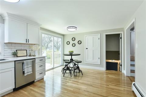 128 Carnation Dr, Warwick, RI 02886 photo 16