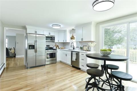 128 Carnation Dr, Warwick, RI 02886 photo 15