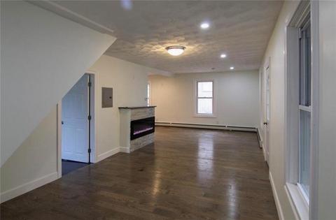 41 Linden Ave, Woonsocket, RI 02895 photo 4