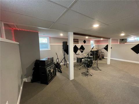 33 Abbott Ave, Warwick, RI 02886 photo 18