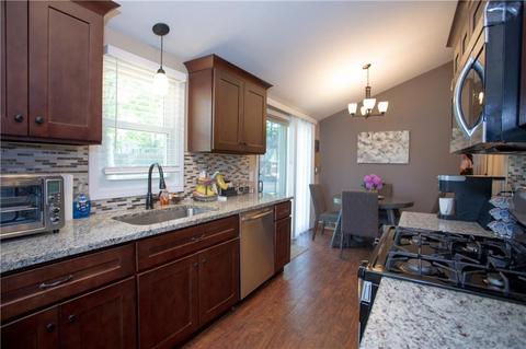 5 Reddington St, Coventry, RI 02816 photo 11