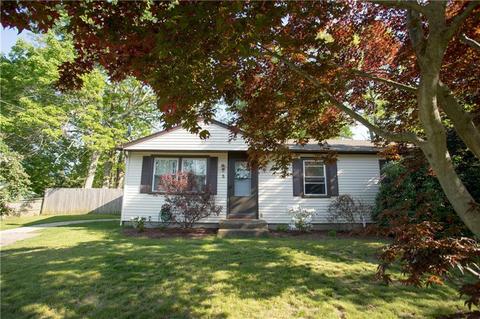 5 Reddington St, Coventry, RI 02816 photo 3