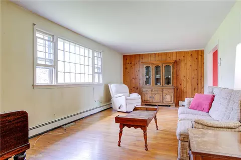 22 Ridgeway Dr, Warren, RI 02885 photo 13