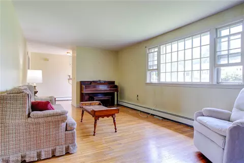 22 Ridgeway Dr, Warren, RI 02885 photo 12