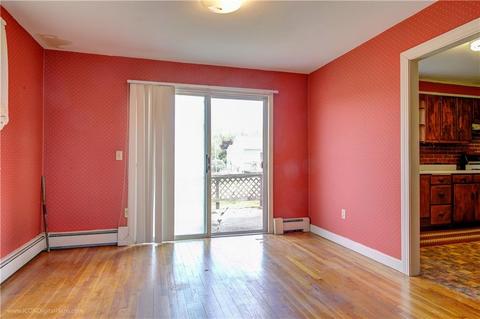 22 Ridgeway Dr, Warren, RI 02885 photo 10