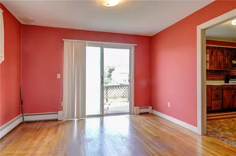 22 Ridgeway Dr, Warren, RI 02885 photo 10