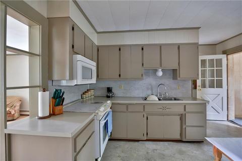 912 Bailey Hill Rd, Killingly, CT 06241 photo 13