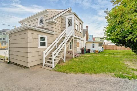 297 Burnside Ave, Woonsocket, RI 02895 photo 9