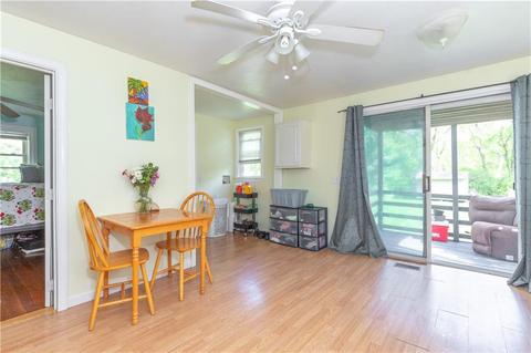 96 Oakside St, Warwick, RI 02888 photo 4
