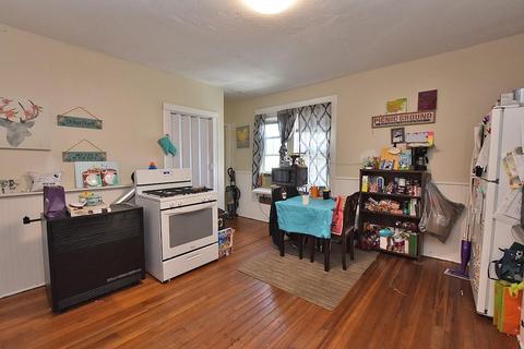 422 Winter St, Woonsocket, RI 02895 photo 9