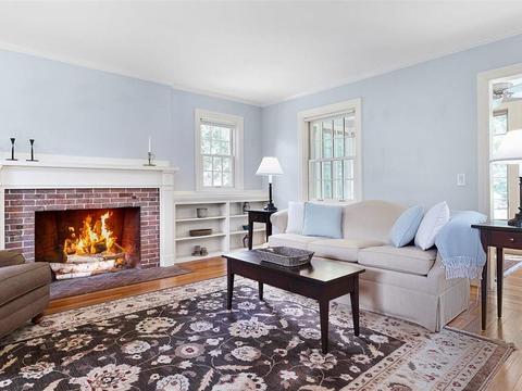 216 Highland Ave, Warwick, RI 02886 photo 3