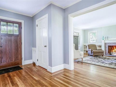 216 Highland Ave, Warwick, RI 02886 photo 2