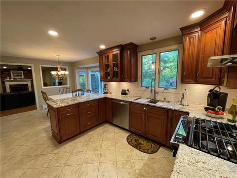 11 Silver Maple Dr, Coventry, RI 02816 photo 5