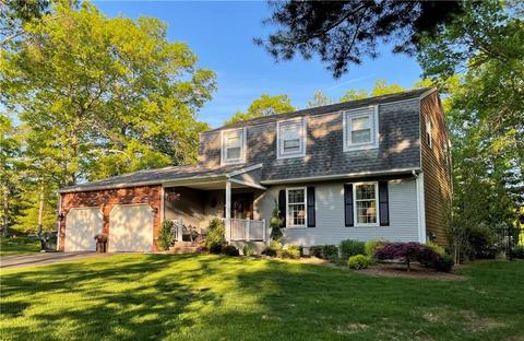 11 Silver Maple Dr, Coventry, RI 02816 photo 1