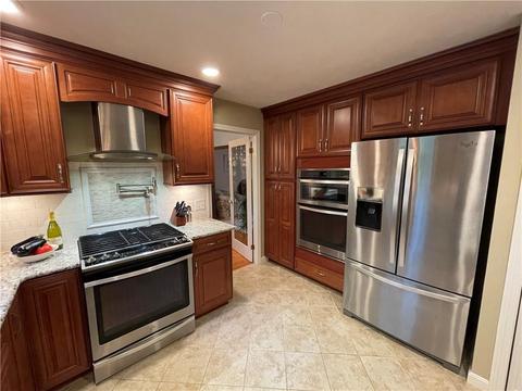11 Silver Maple Dr, Coventry, RI 02816 photo 6