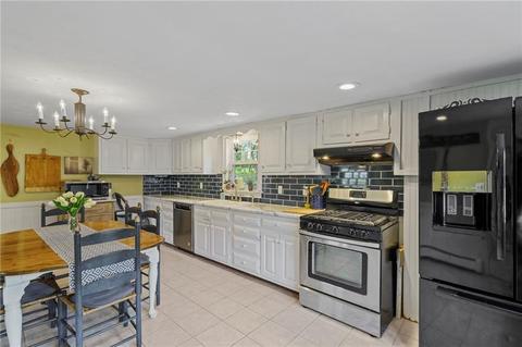 107 Spring St, Woonsocket, RI 02895 photo 20