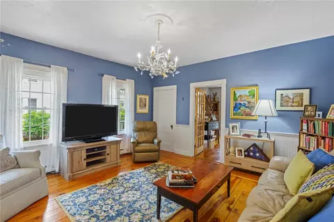 107 Spring St, Woonsocket, RI 02895 photo 13