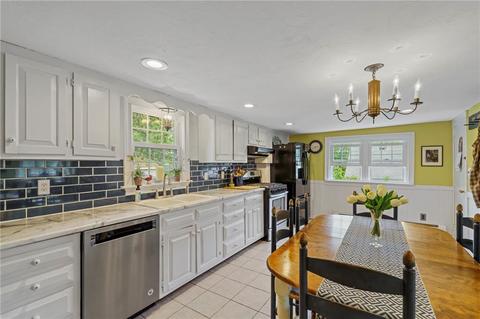 107 Spring St, Woonsocket, RI 02895 photo 19