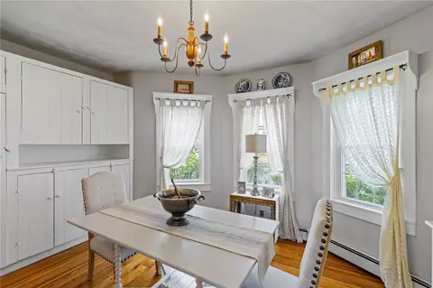 107 Spring St, Woonsocket, RI 02895 photo 8