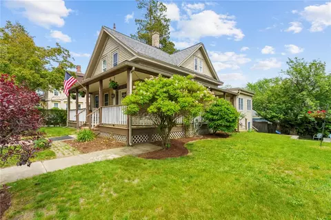 107 Spring St, Woonsocket, RI 02895 photo 3