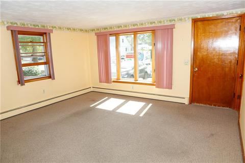190 Holmes Rd, Warwick, RI 02888 photo 5