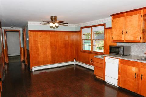 190 Holmes Rd, Warwick, RI 02888 photo 2