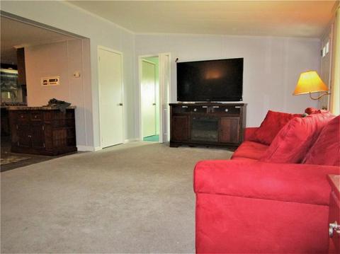 4 Five Elms Cir, Coventry, RI 02816 photo 5