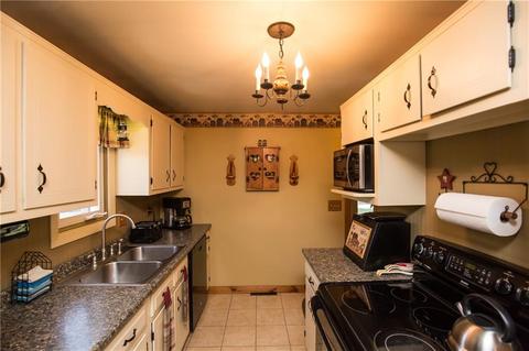 48 Stoneham Dr, Woonsocket, RI 02895 photo 9
