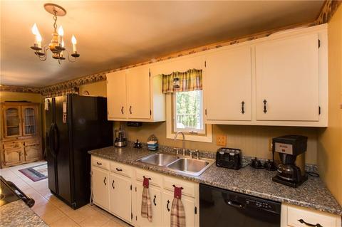 48 Stoneham Dr, Woonsocket, RI 02895 photo 7