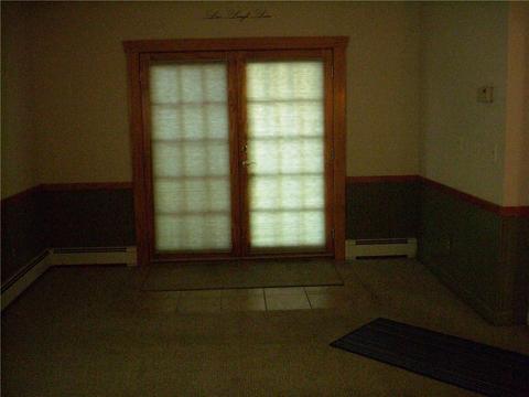 8 Barton Ave, Warwick, RI 02889 photo 15