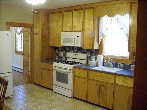 8 Barton Ave, Warwick, RI 02889 photo 5