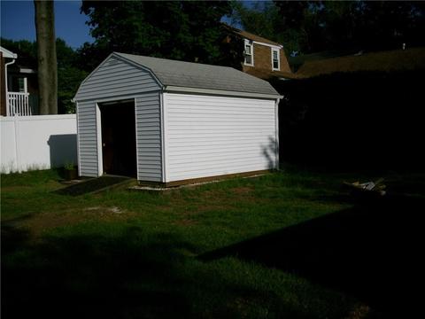 8 Barton Ave, Warwick, RI 02889 photo 4