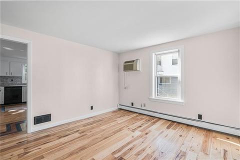 425 Ninth Ave, Woonsocket, RI 02895 photo 6