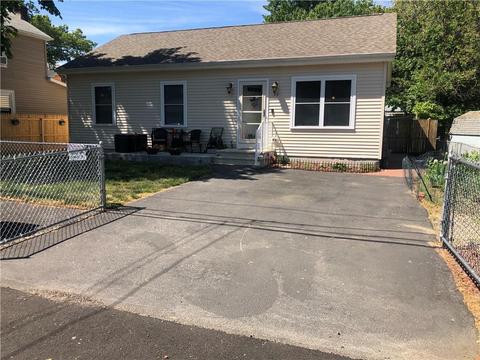 31 Pinehurst Ave, Warwick, RI 02889 photo 1