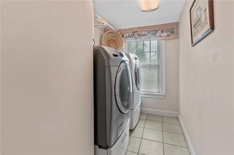 916 Park Ave, Woonsocket, RI 02895 photo 25