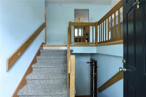 89 Kennedy Dr, Warwick, RI 02889 photo 5