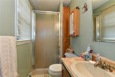 89 Kennedy Dr, Warwick, RI 02889 photo 17