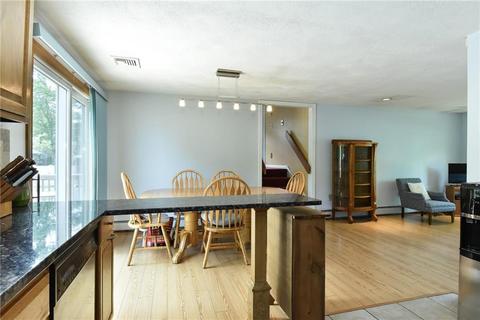 89 Kennedy Dr, Warwick, RI 02889 photo 11