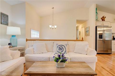 53 Millard Ave, Warwick, RI 02889 photo 7