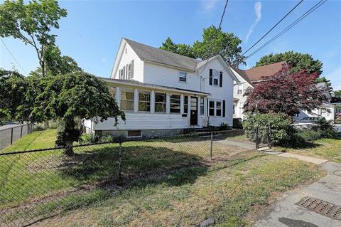 28 Royal Ave, Warwick, RI 02889 photo 1