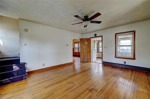 28 Royal Ave, Warwick, RI 02889 photo 8