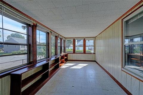 28 Royal Ave, Warwick, RI 02889 photo 5