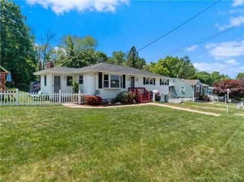 211 Getchell Ave, Woonsocket, RI 02895 photo 2